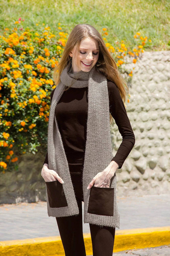 100% Alpaca Scarf  with Pockets - Beige